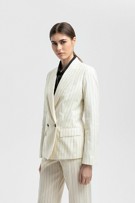 Пиджак из шерсти, льна и шелка, цвет Молочный