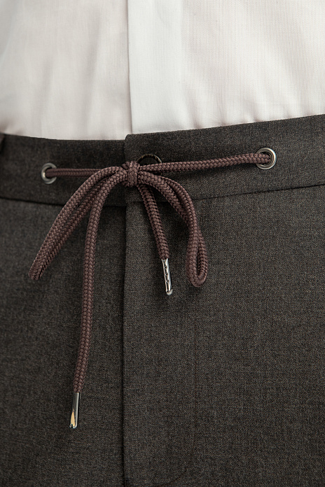 Брюки из шерсти, устойчивой к сминанию, цвет Коричневый темный