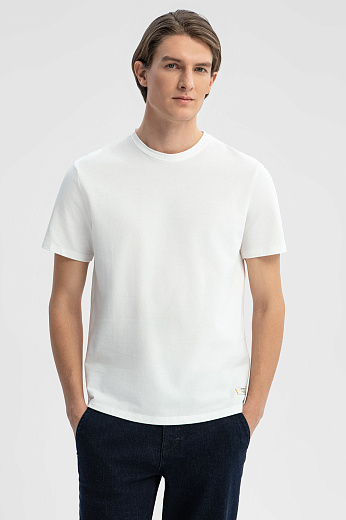 Молочная хлопковая футболка